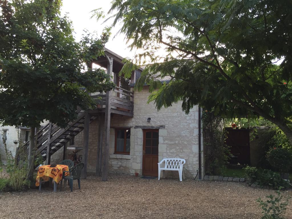 Hotel Les Caves Ambillou-Château Exterior foto
